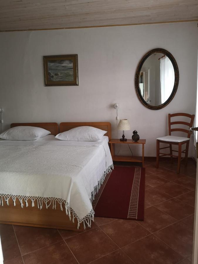 Villa Kuca Za Odmor Matic à Viganj Extérieur photo