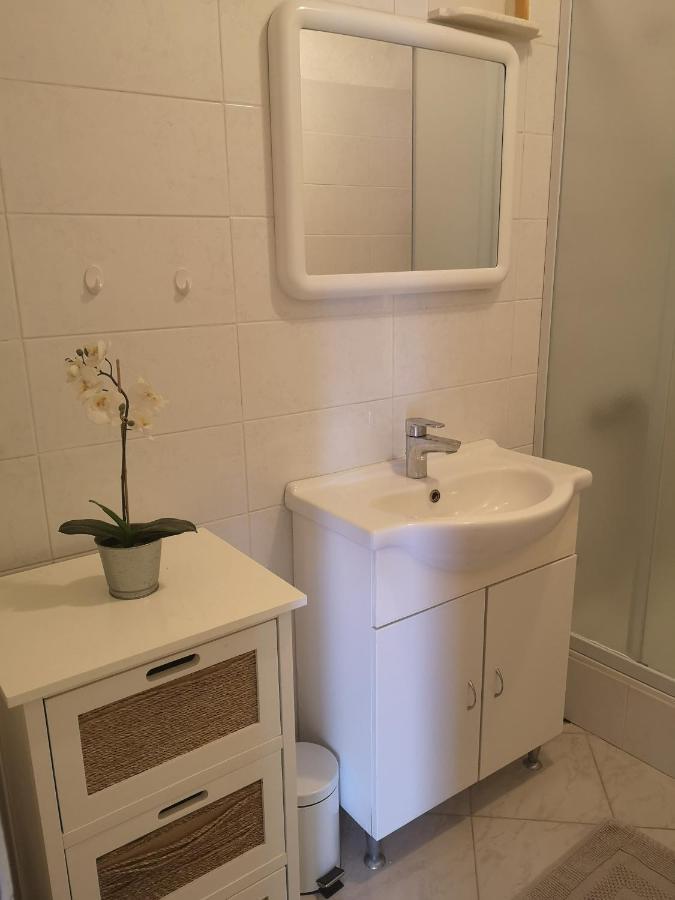 Villa Kuca Za Odmor Matic à Viganj Extérieur photo